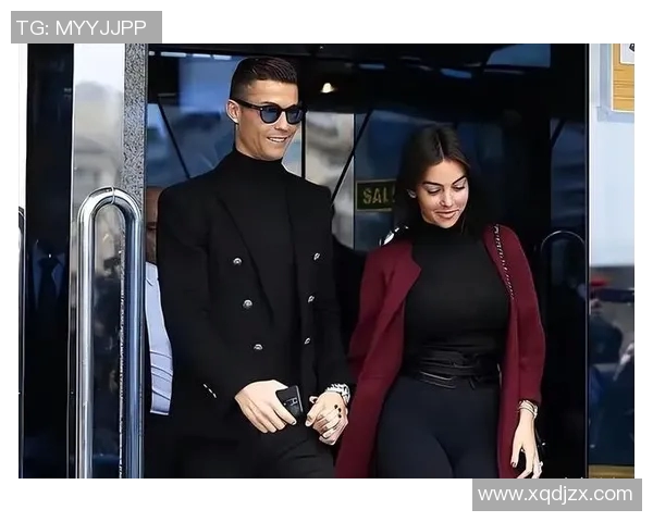 足球明星驾豪车炫酷视频引发热议球迷纷纷点赞与讨论 足球明星驾豪车炫酷视频引发热议球迷纷纷点赞与讨论