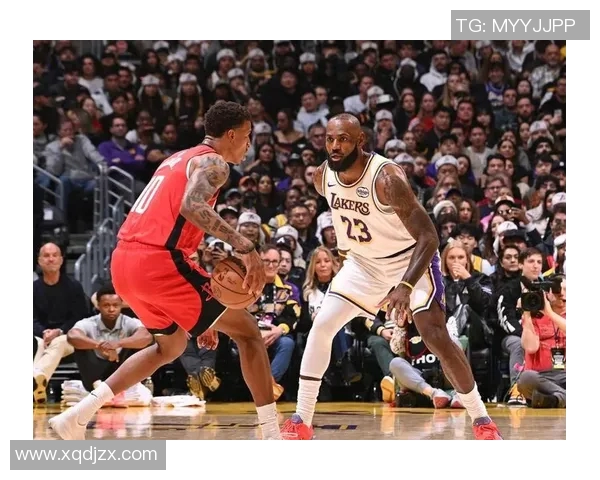 勇士与湖人激战2015年11月24日精彩回顾与赛后分析