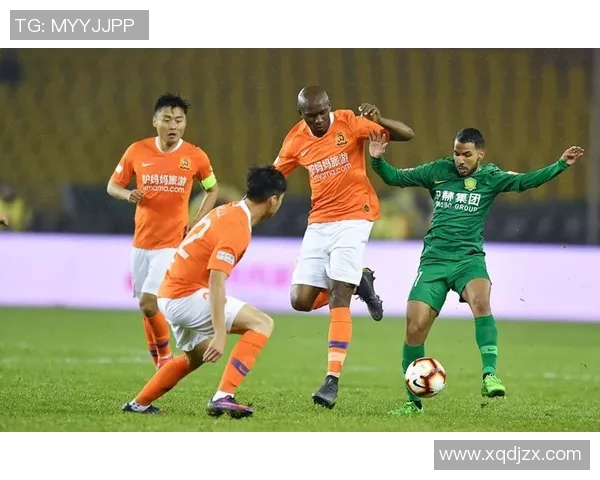 卓尔主场迎战国安球队全力以赴争夺胜利的精彩对决